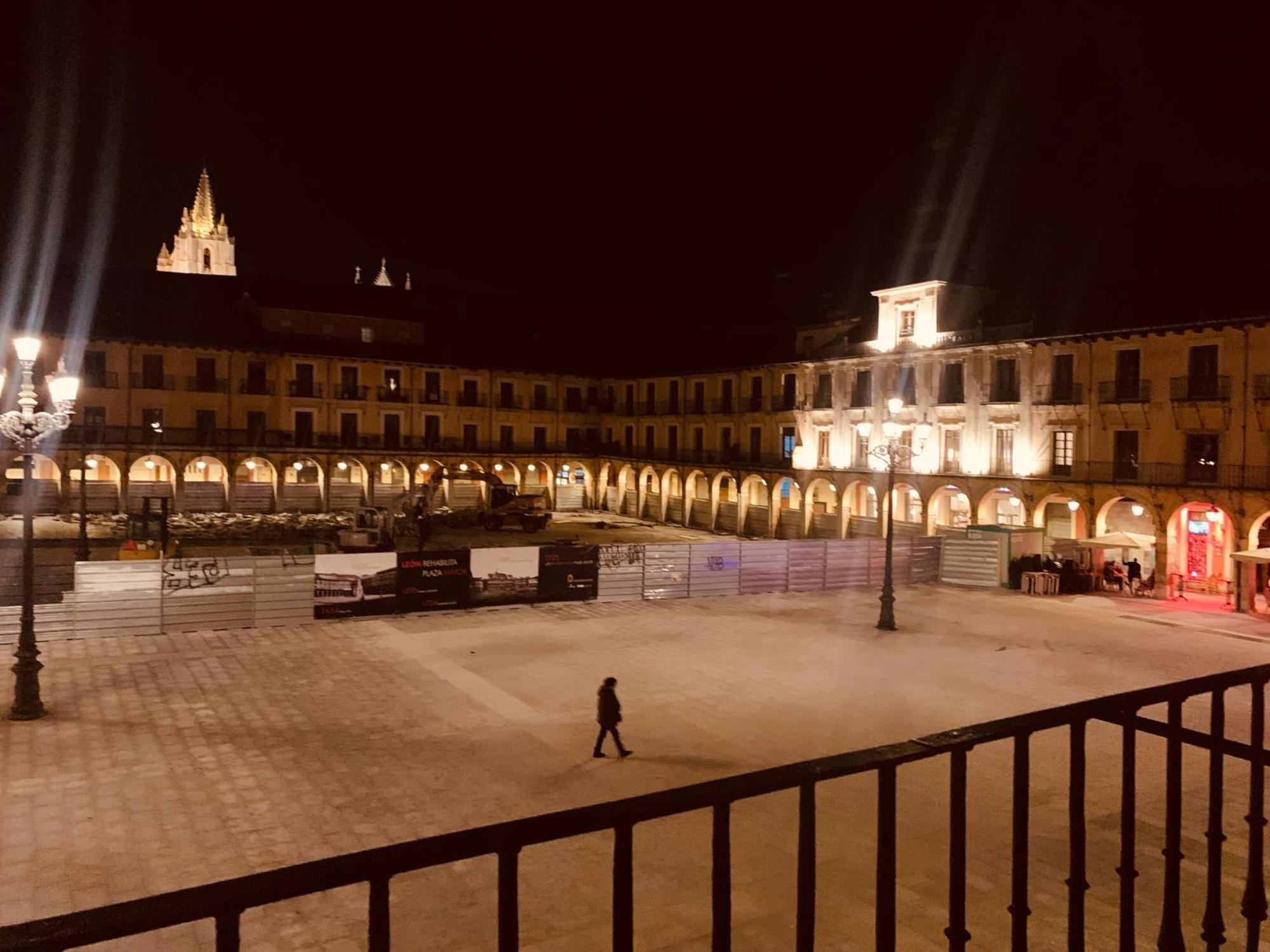 Arquitecto De La Vida- Plaza Mayor León Buitenkant foto